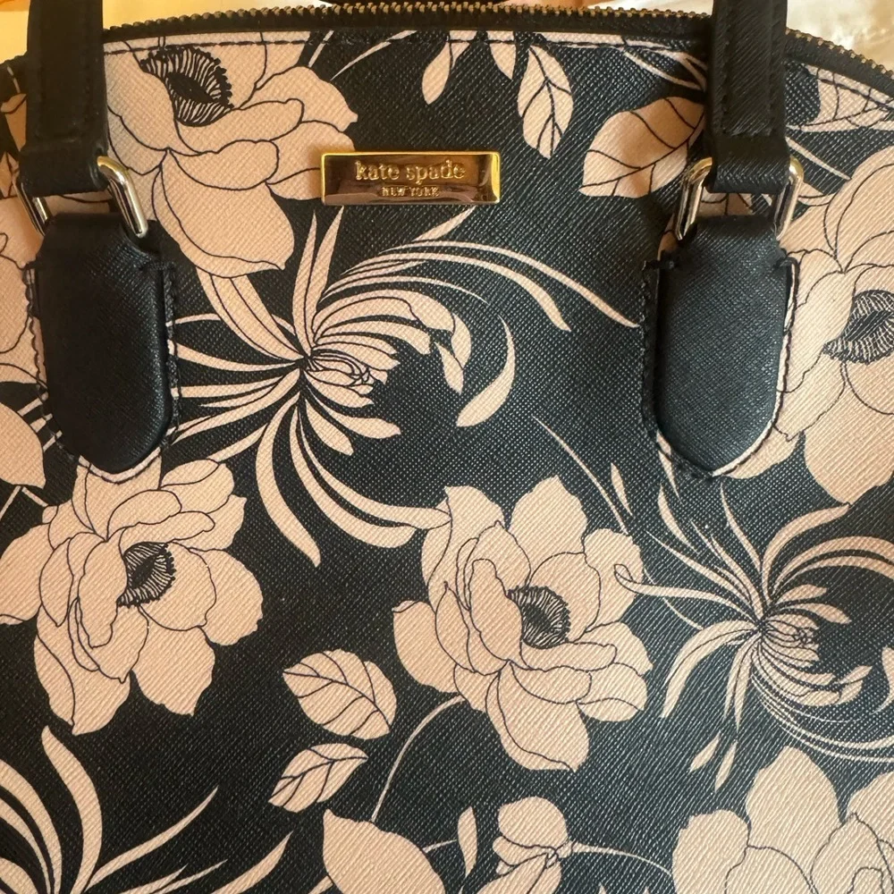 NWT kate spade Black & Blush Floral Dome Satchel
